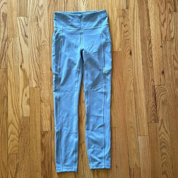 Lululemon sz 4 Invigorate High-Rise Tight 25" Chambray great pre owned condition - Picture 3 of 14